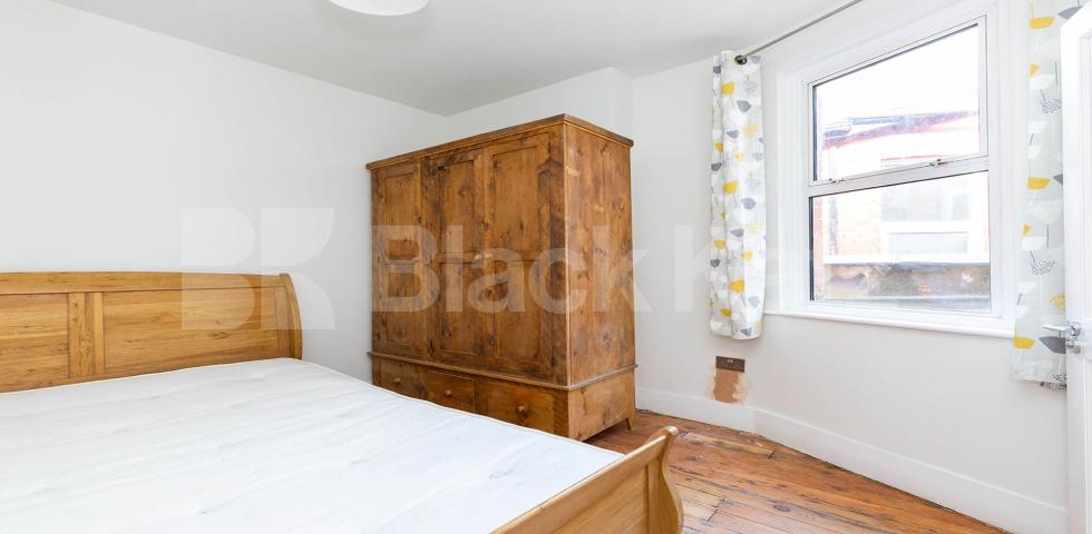 			3 Bedroom, 2 bath, 1 reception Apartment			 Ballards Lane, FINCHLEY CENTRAL N3